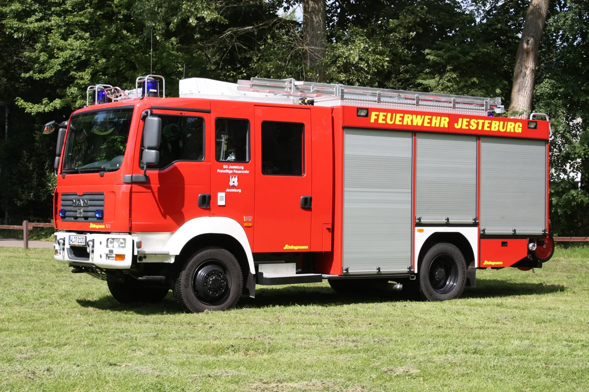 Löschgruppenfahrzeug LF 10/6 der Feuerwehr Jesteburg
